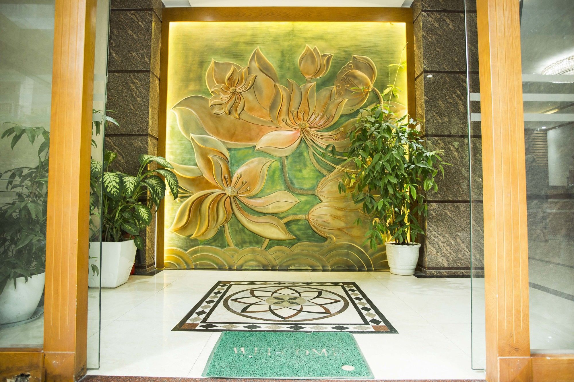 New Lotus Hotel Ханой Екстериор снимка